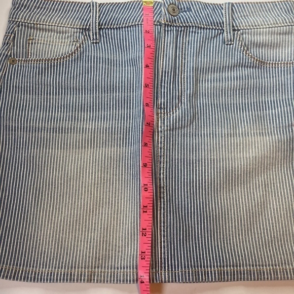 Abercrombie & Fitch New York size 4 27 Jean pin stripes short skirt 4 pockets - Picture 9 of 9